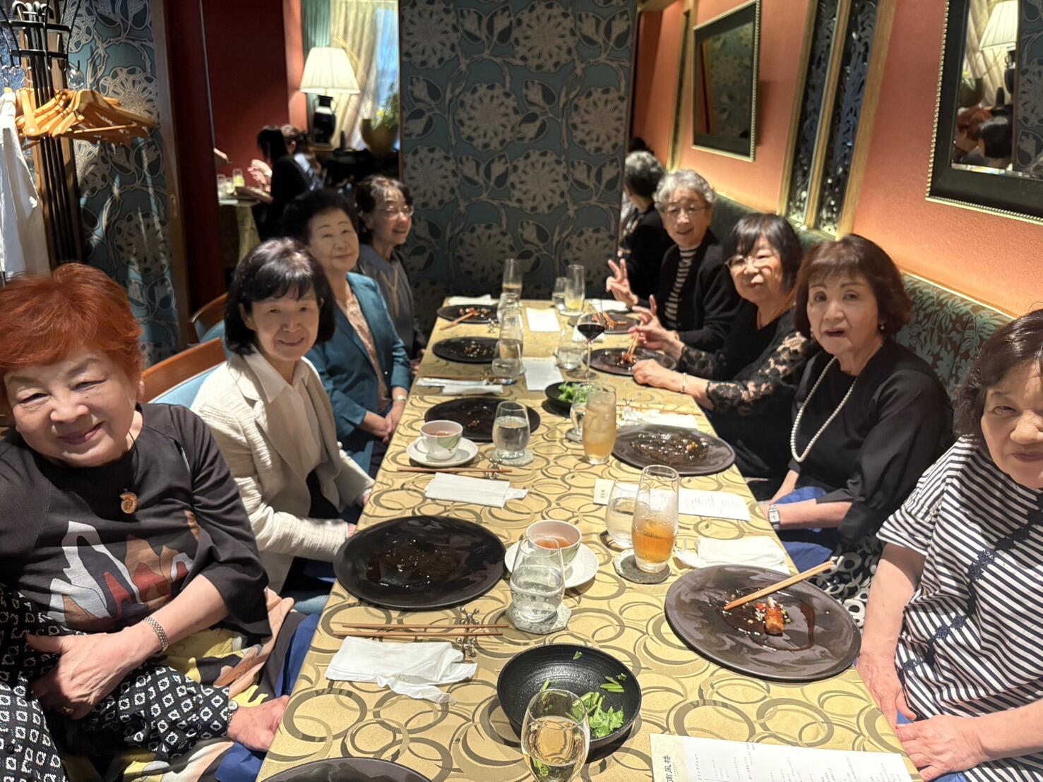 https://www.tezukayamatandai.com/gathering/IMG_8580.jpeg